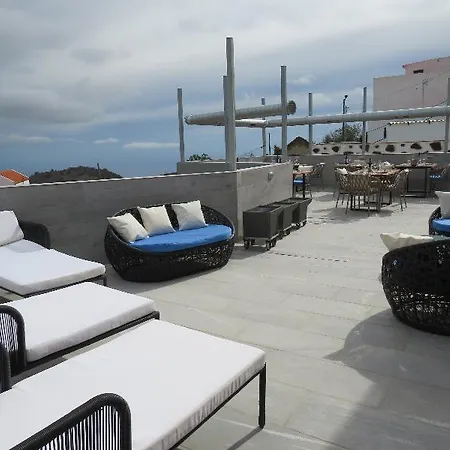Отель Lua Boutique El Pinar (El Hierro)