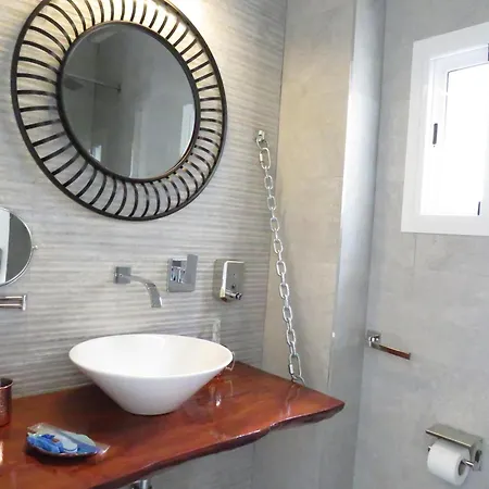 Lua Boutique El Pinar (El Hierro)