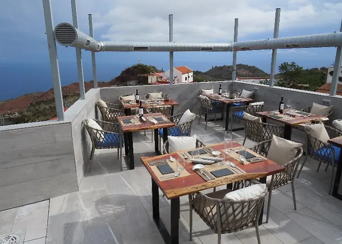 Lua Boutique El Pinar (El Hierro)